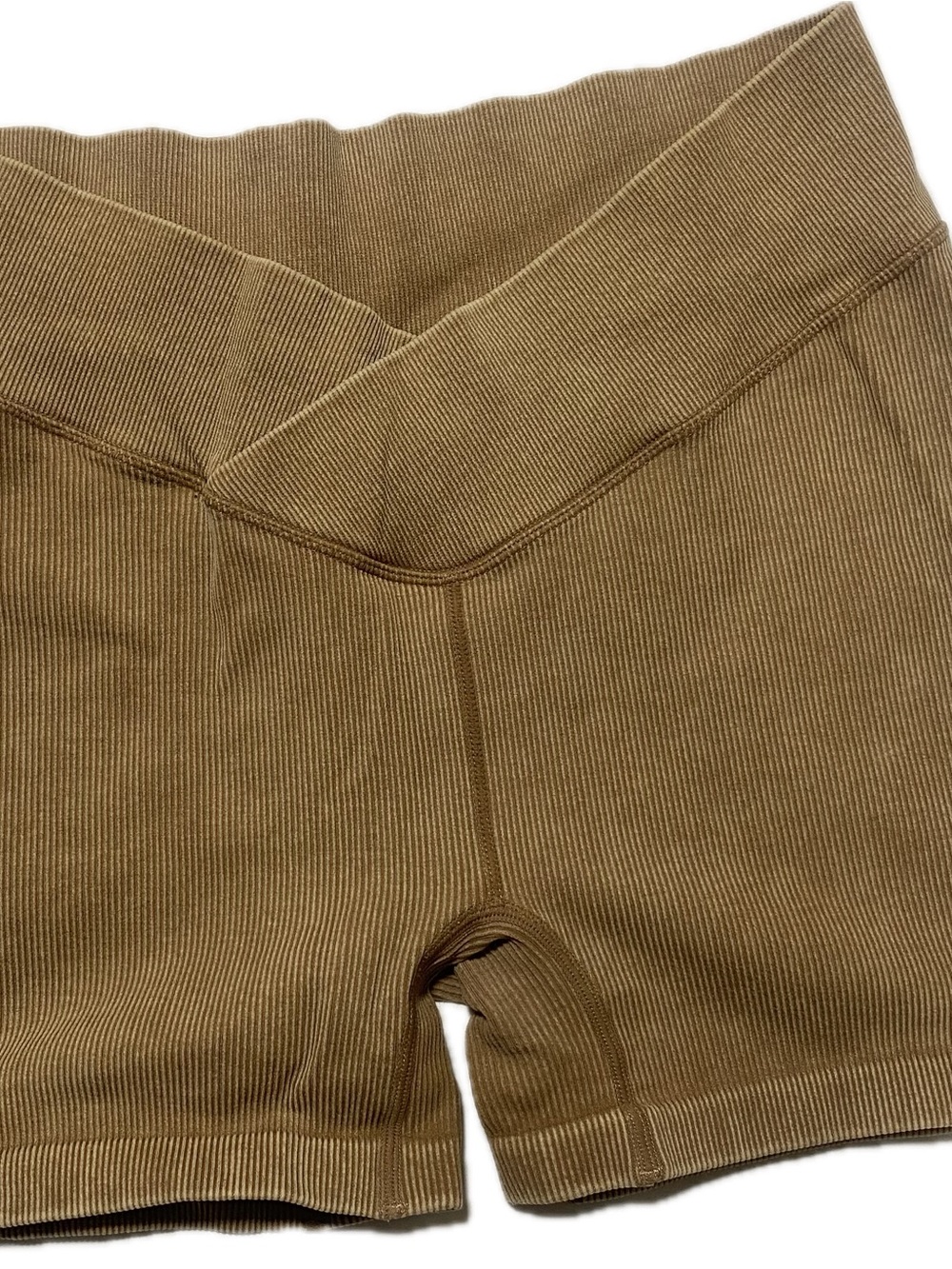 JoyLab Ribbed V-Waist Bike Shorts in Olive